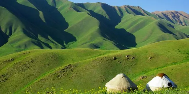 Sarala-Saz: A Mysterious Jailoo Nestled Among the High Mountains